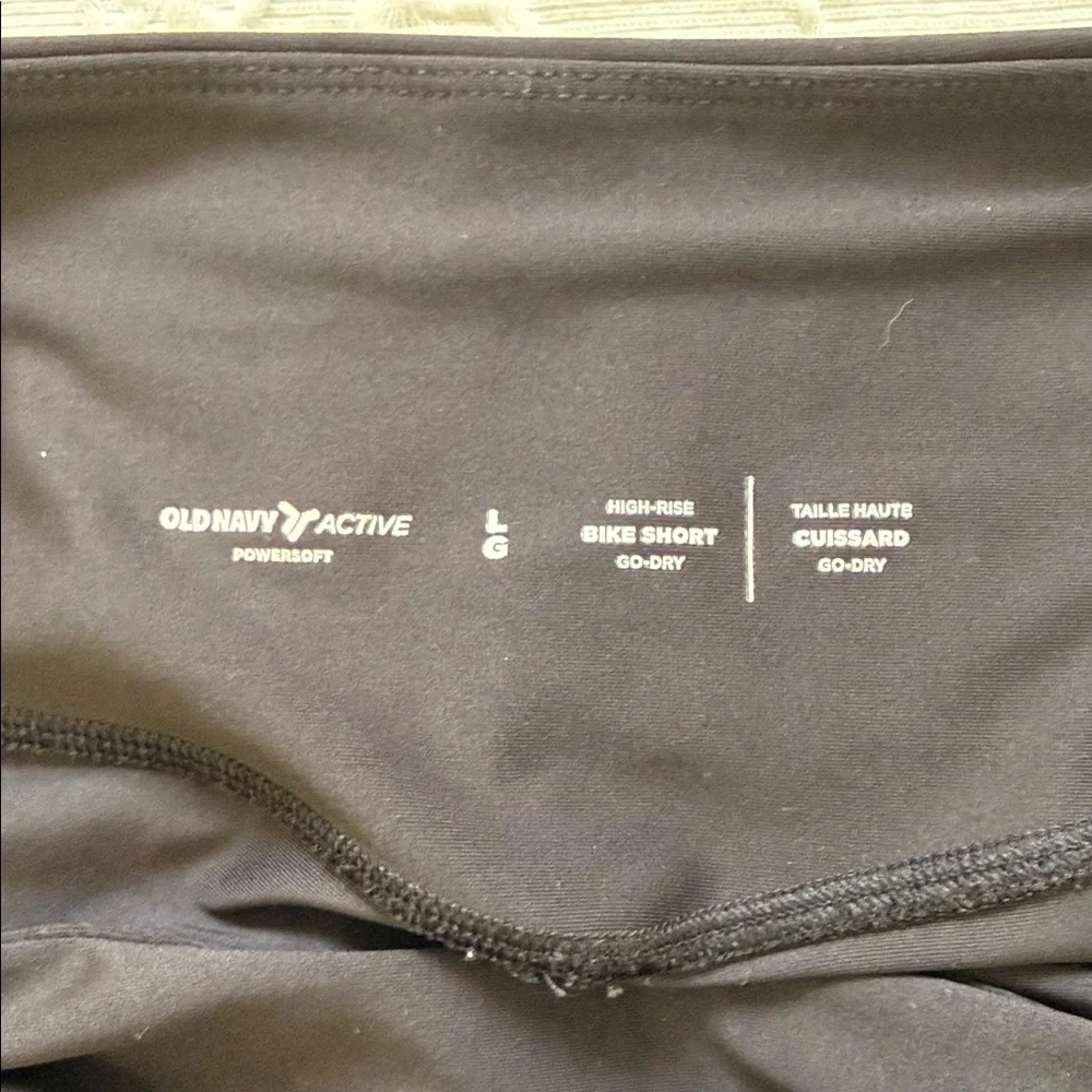 🌷2/15 Old Navy Active PowerSoft High Rise Bike Shorts Size Large - Picture 4 of 4